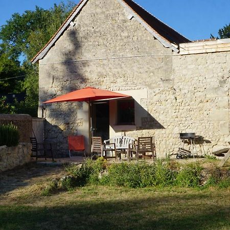 Le Gite De Moquesouris Nazelles-Negron Exterior photo